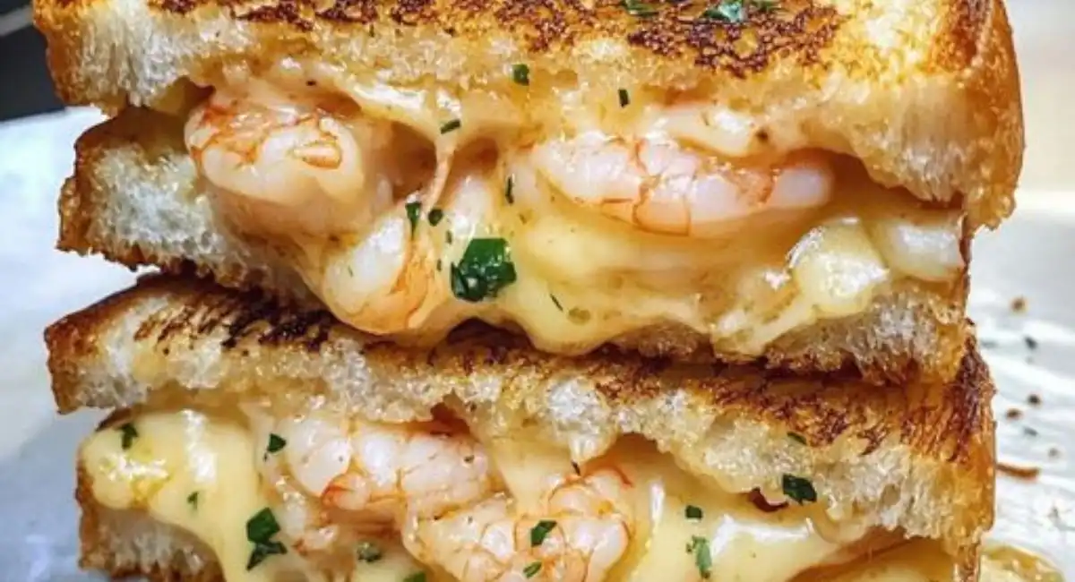 Cheesy Garlic Bread Shrimp Grilled Cheese 🍤🧀