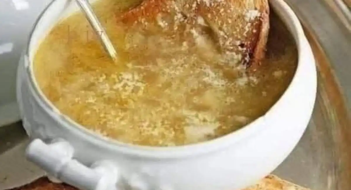 La Vraie Soupe à l’Oignon : Un Plaisir Réconfortant