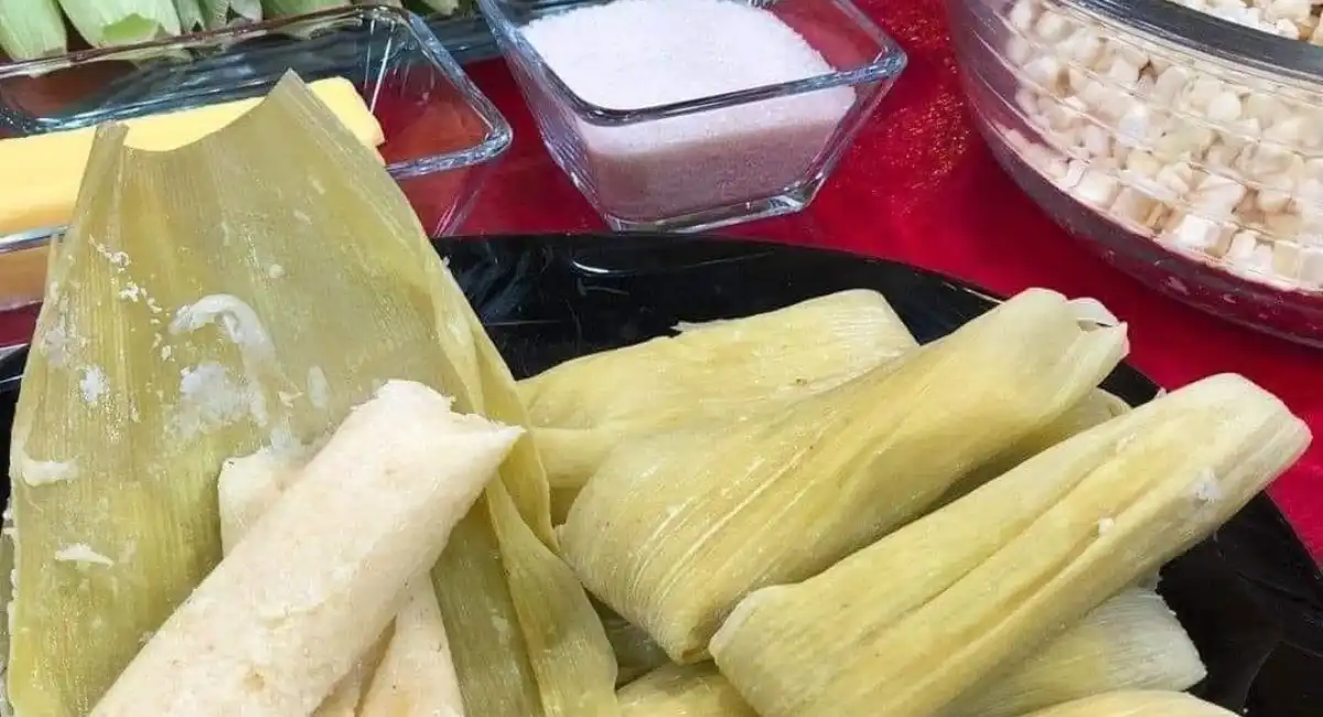 Tamales de elote de dulce