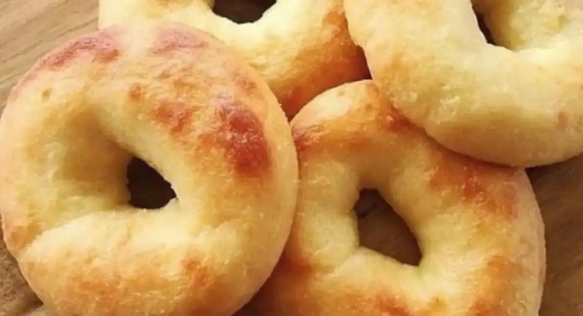 Rosquitas de queso al horno. Ingredientes rápidos, fáciles y pocos