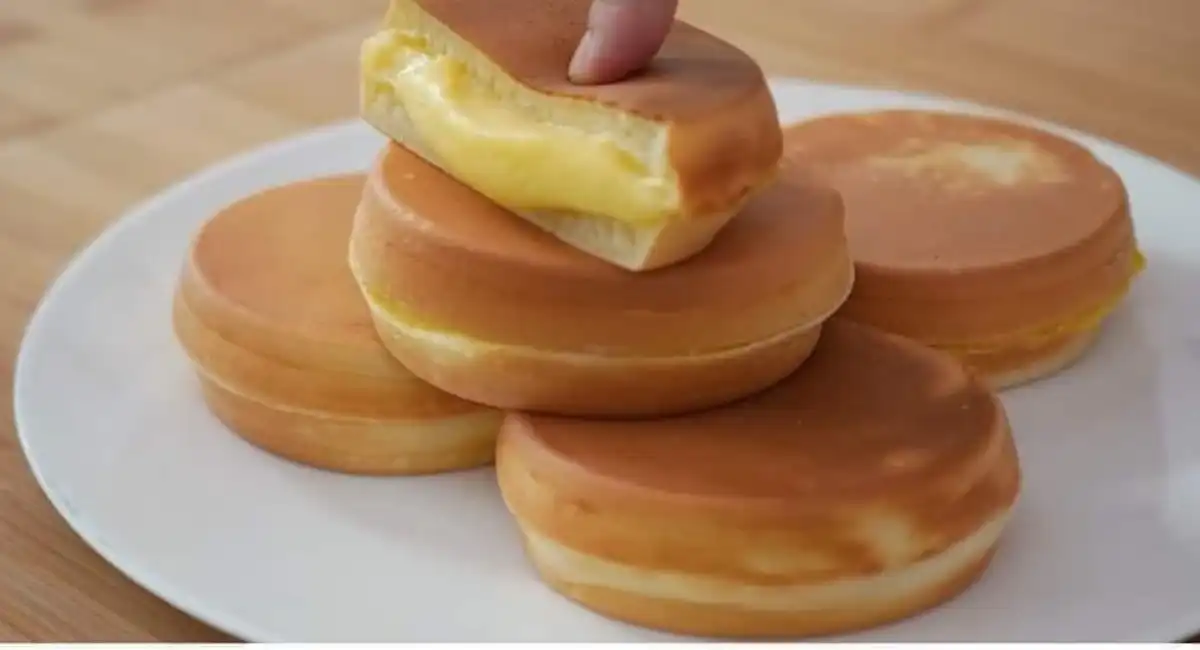 Crêpes à la crème pâtissière : un régal sur la cuisinière