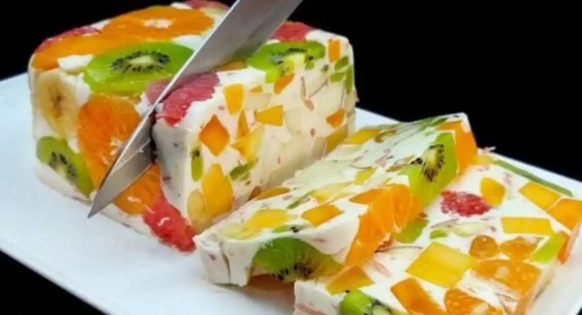 Delicia de fruta fresca y leche: Un postre sin gelatina!