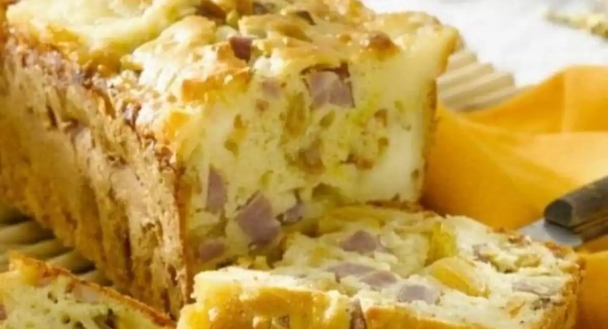 Savourez notre irrésistible Cake au Chèvre et aux Lardons : Une recette à ne pas manquer !