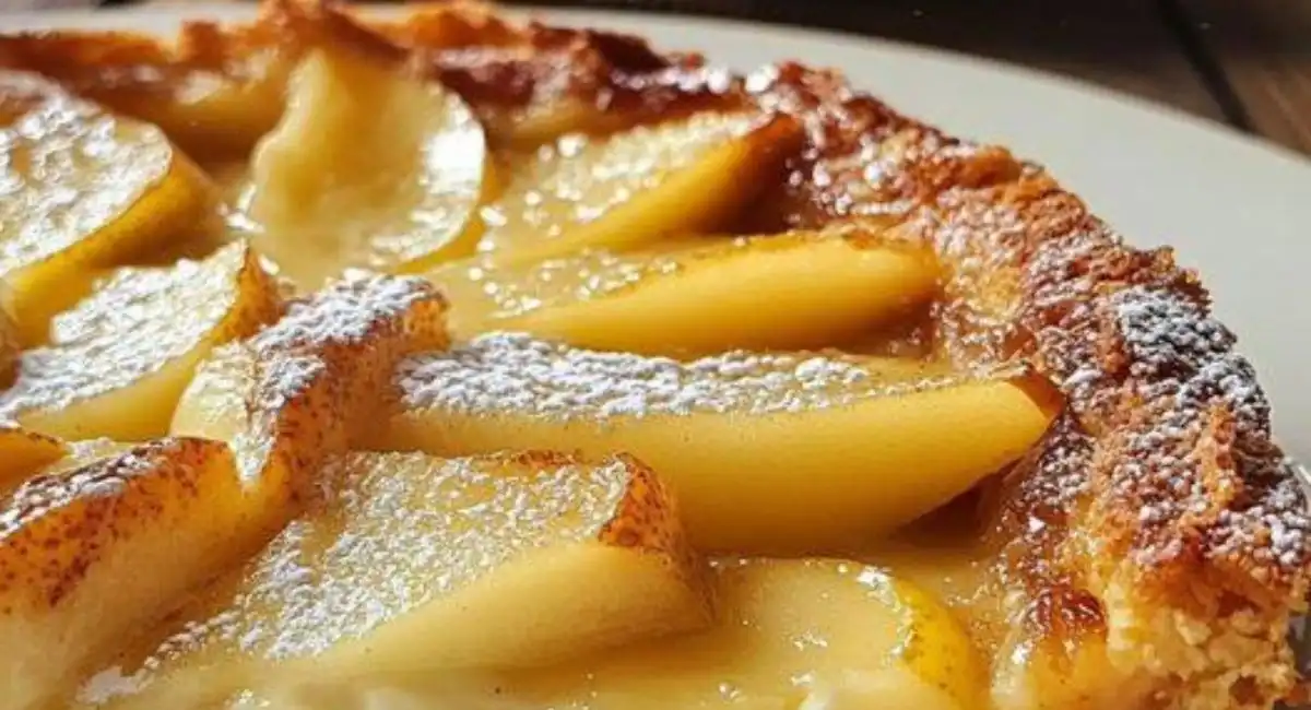 Clafoutis aux Poires : Douceur Fruitée pour un Dessert Léger