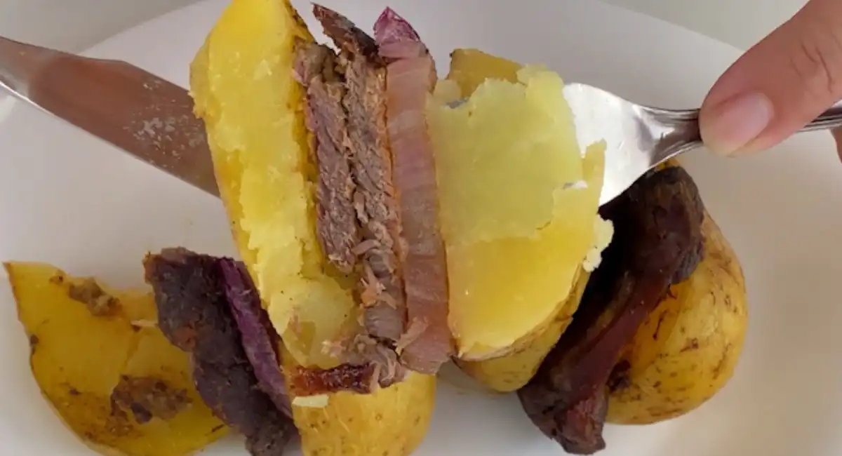 Déjeuner rapide et nutritif, viande et pommes de terre d'une manière différente !!!