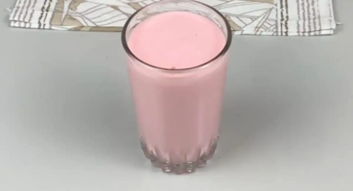 Homemade Strawberry Yogurt