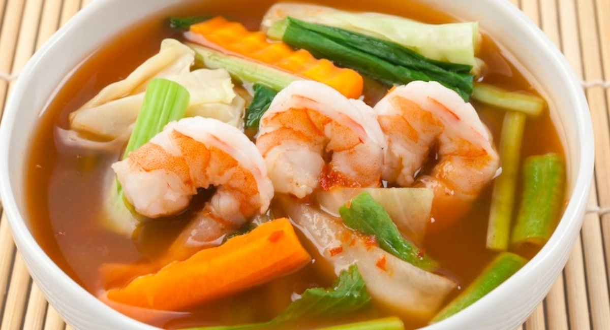 Sopa De Camarones Con Verduras