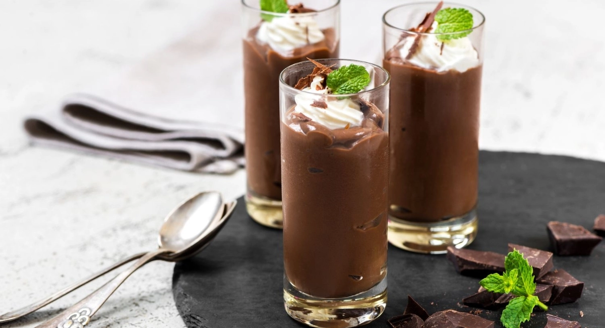 Christmas Chocolate Pudding Shots