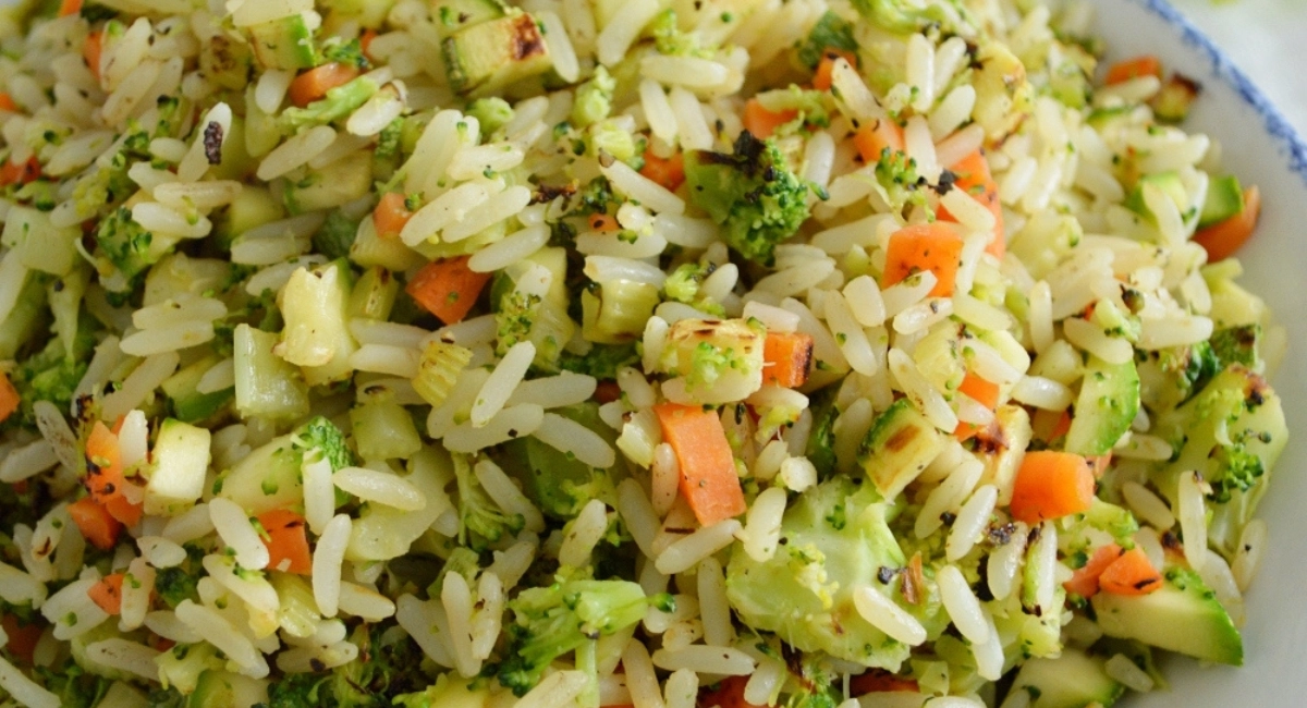 Arroz verde con vegetales