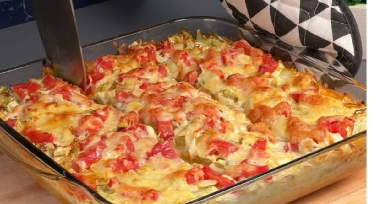 Casserole copieuse de saucisses et de légumes